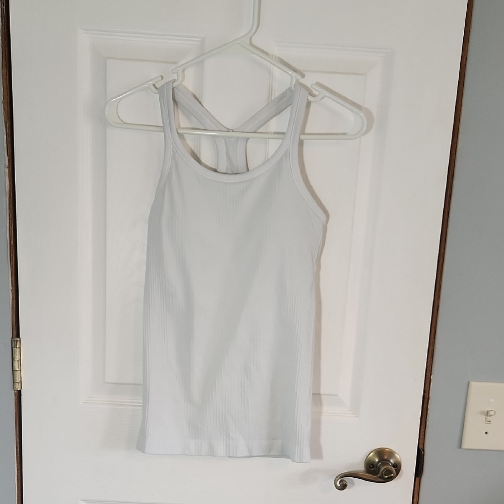 Athletic Ribbed White Women's Tank Top With Shelf Bra